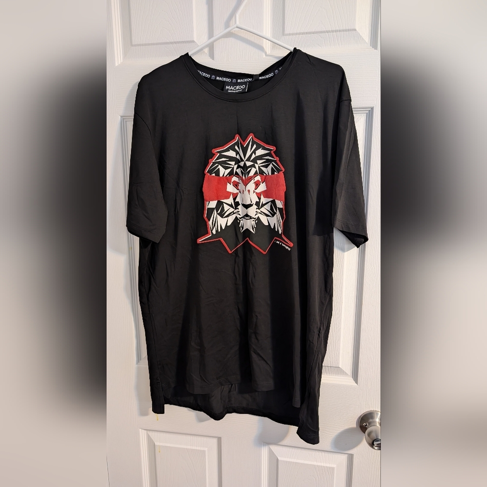 💙MACEEO💙 Black Graphic Tee NWT